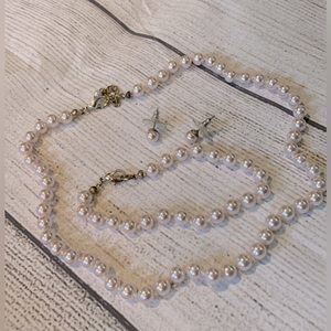Pink Pearl Necklace, Bracelet, and Earring Set
